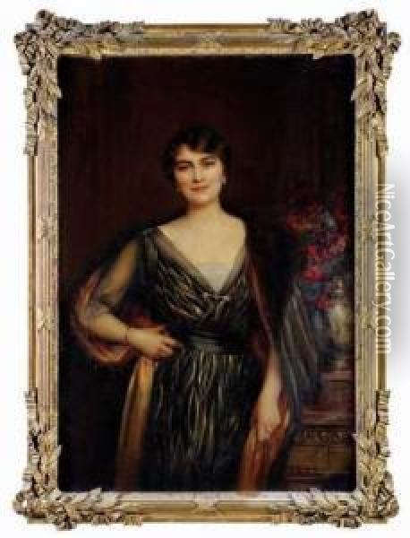 Portrait De Femme Devant Un Bouquet De Fleurs Oil Painting - Albert Lynch